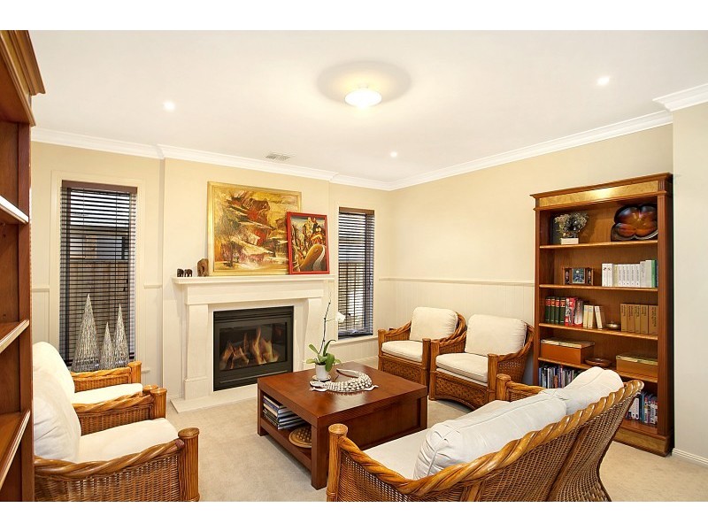 3 Buloke Lane, Waterways VIC 3195