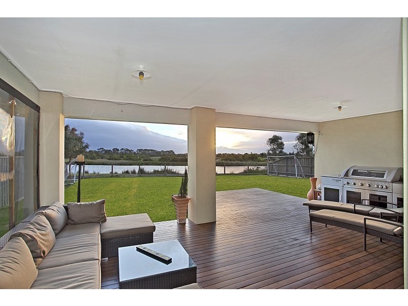 3 Buloke Lane, Waterways VIC 3195