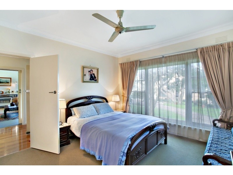 5 Thurling Street, Mentone VIC 3194