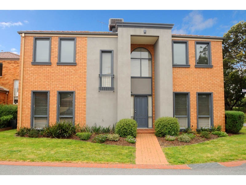 2 Soutar Place, Cheltenham VIC 3192