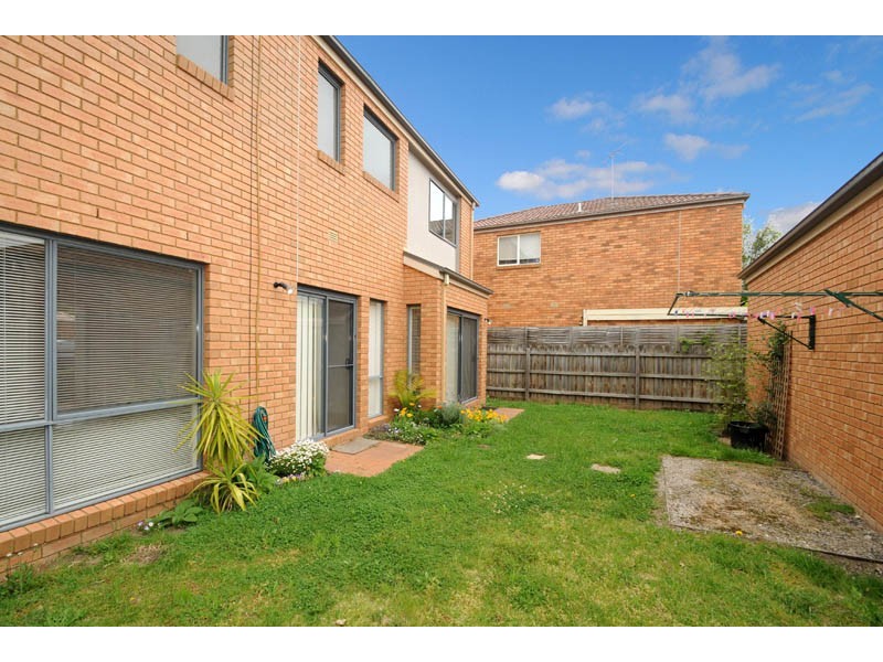 2 Soutar Place, Cheltenham VIC 3192
