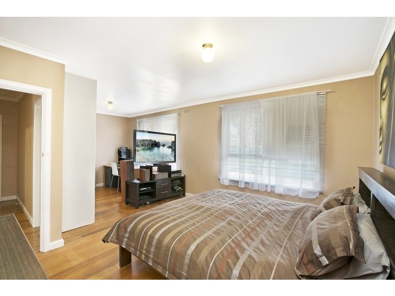 87 McLeod Road, Carrum VIC 3197