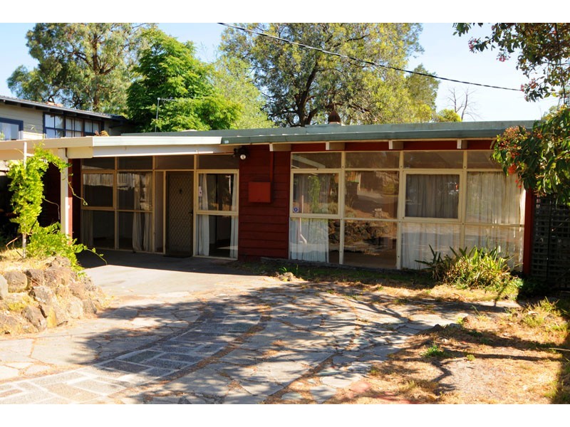 8 Clare Street, Parkdale VIC 3195