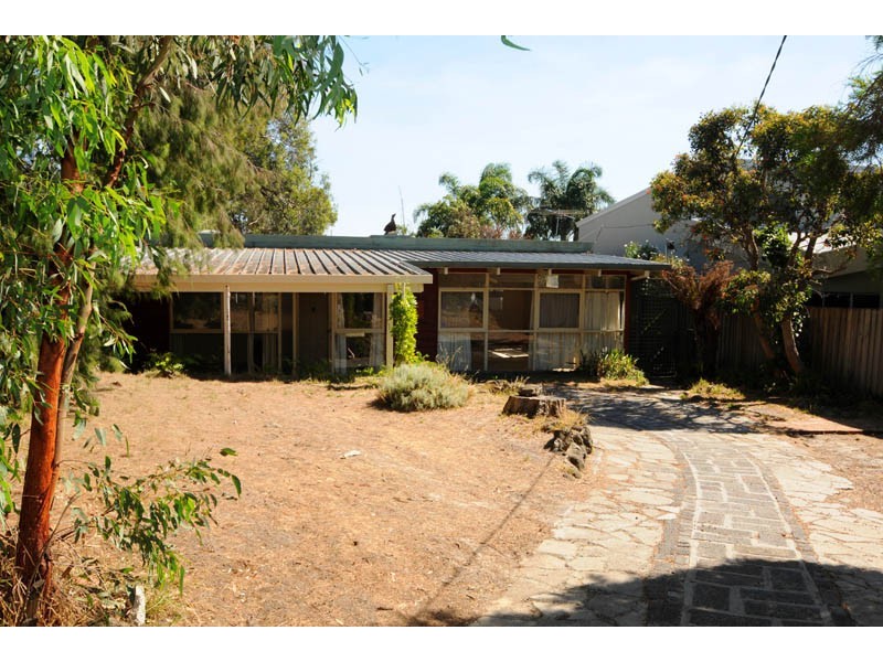 8 Clare Street, Parkdale VIC 3195