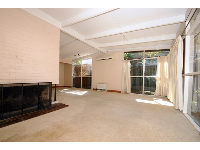 8 Clare Street, Parkdale VIC 3195