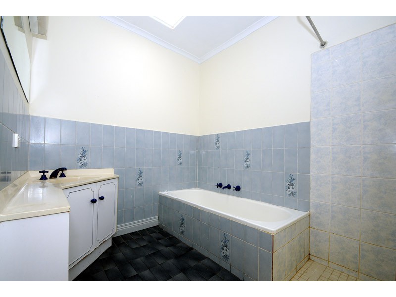 8 Clare Street, Parkdale VIC 3195