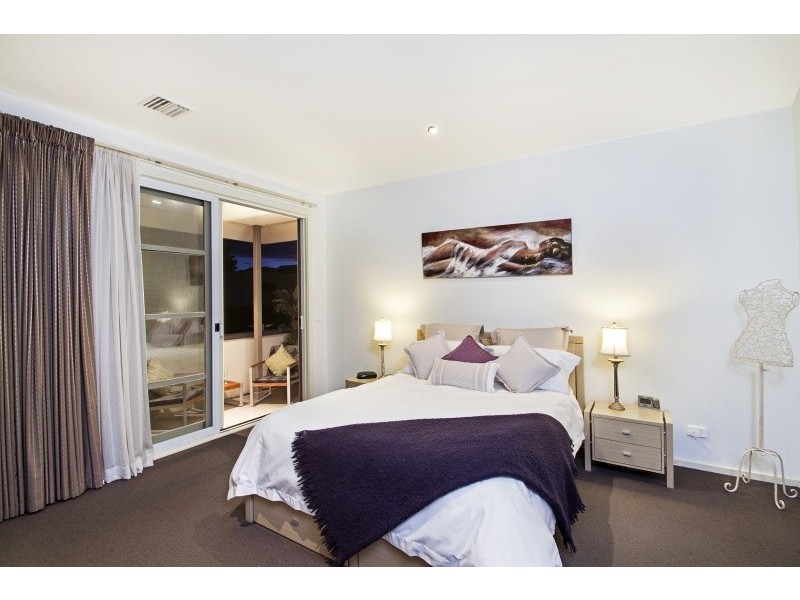17/9 Manikato Avenue, Mordialloc VIC 3195