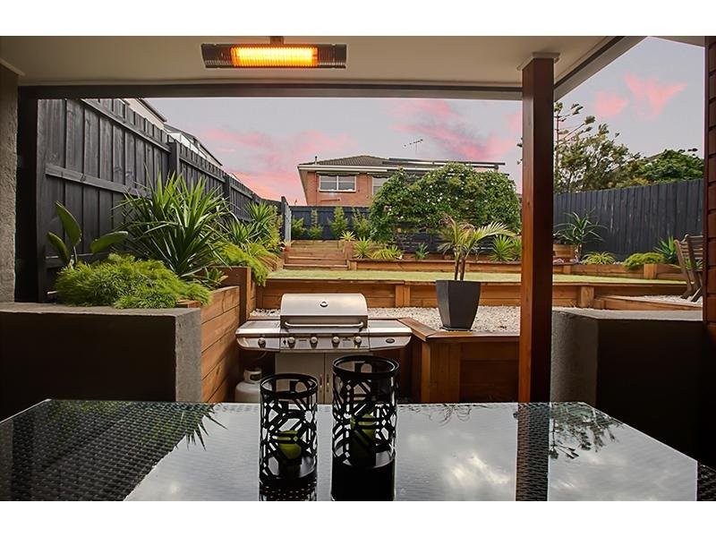 10 Little Colenso Street, Carrum VIC 3197