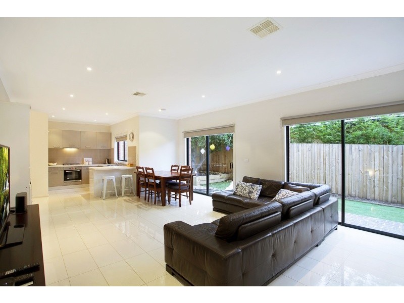 12/17 Collocott Street, Mordialloc VIC 3195