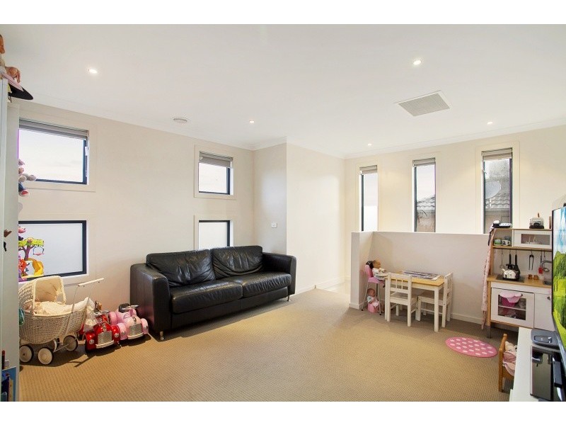 12/17 Collocott Street, Mordialloc VIC 3195