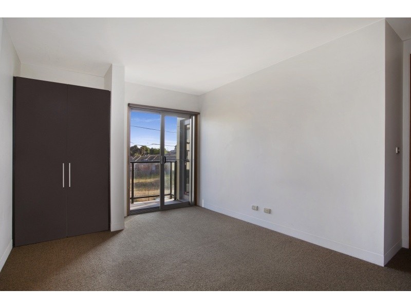 10/250 Charman Road, Cheltenham VIC 3192