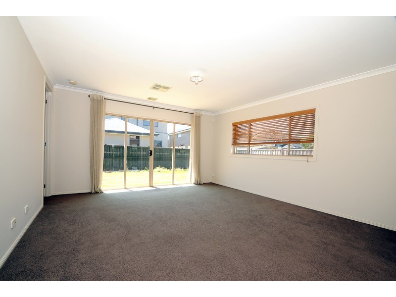 17 Lorikeet Lane, Waterways VIC 3195
