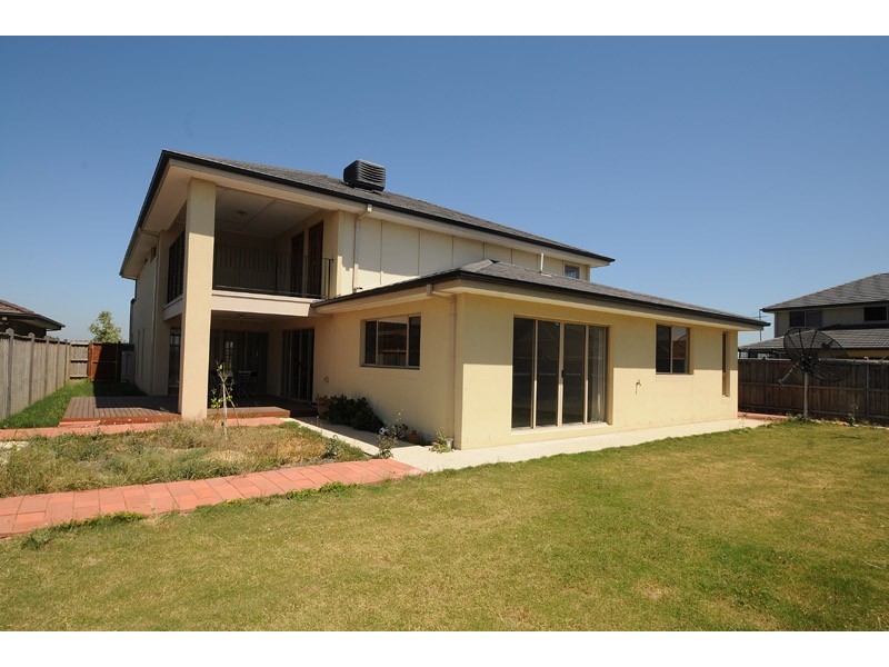 17 Lorikeet Lane, Waterways VIC 3195