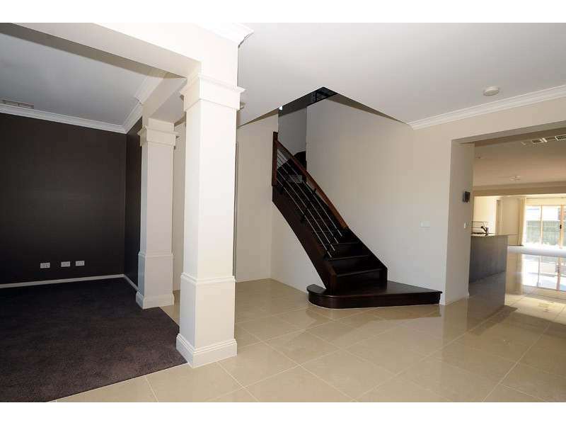 17 Lorikeet Lane, Waterways VIC 3195