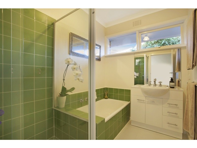 8/6 Robertson Parade, Aspendale VIC 3195