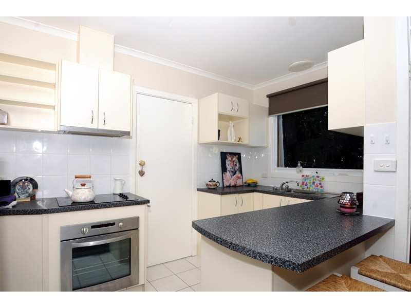 1a/70 Warren Road, Mordialloc VIC 3195