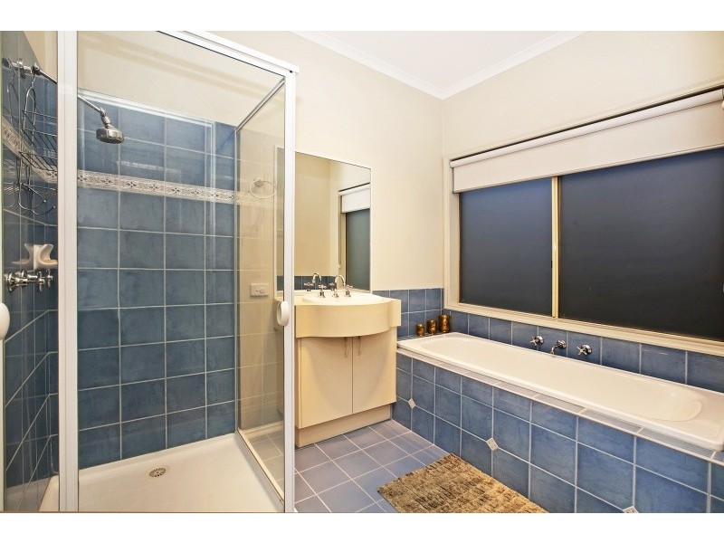 1 Tasman Court, Patterson Lakes VIC 3197