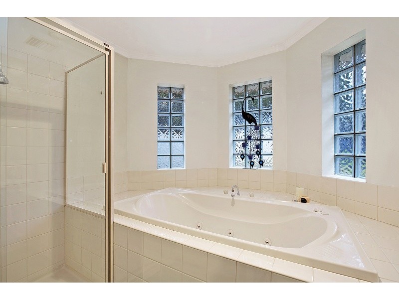 76 Kearney Drive, Aspendale Gardens VIC 3195