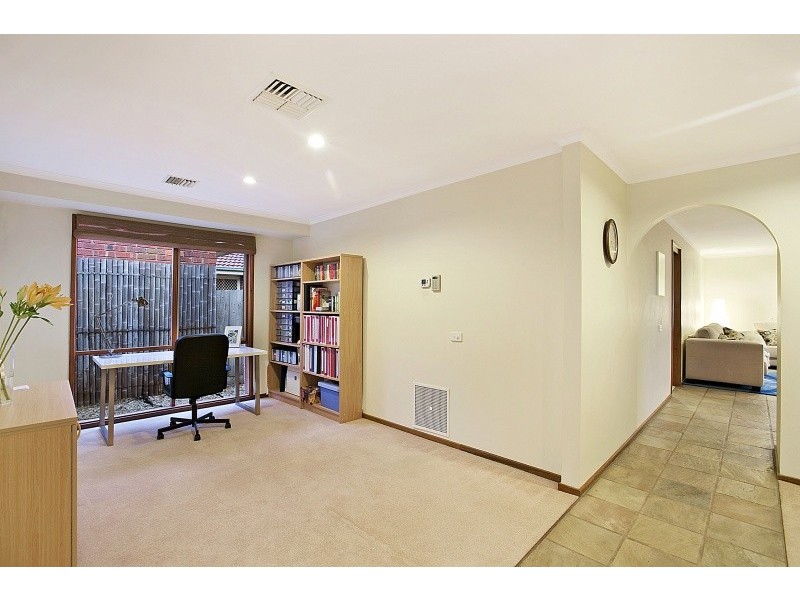 76 Kearney Drive, Aspendale Gardens VIC 3195