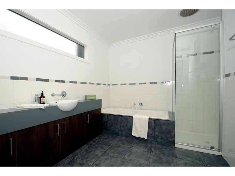 11 Jenkins Street, Mordialloc VIC 3195
