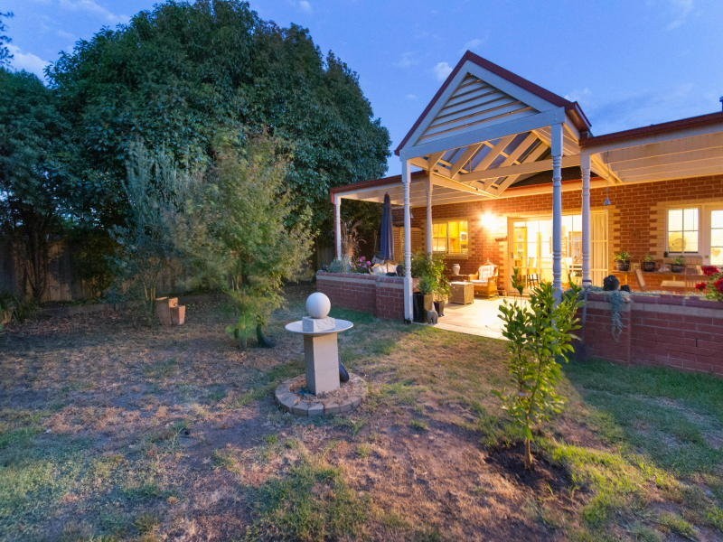 19 Mapiti Court, Frankston VIC 3199