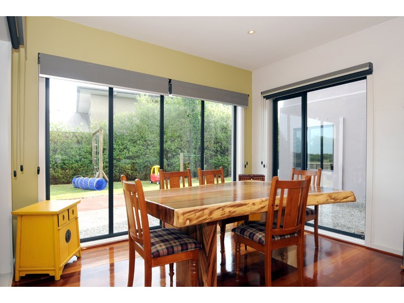 12 Island Point Avenue, Waterways VIC 3195