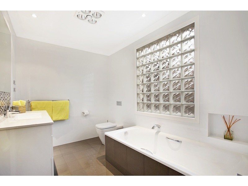 37 Ivy Street, Parkdale VIC 3195