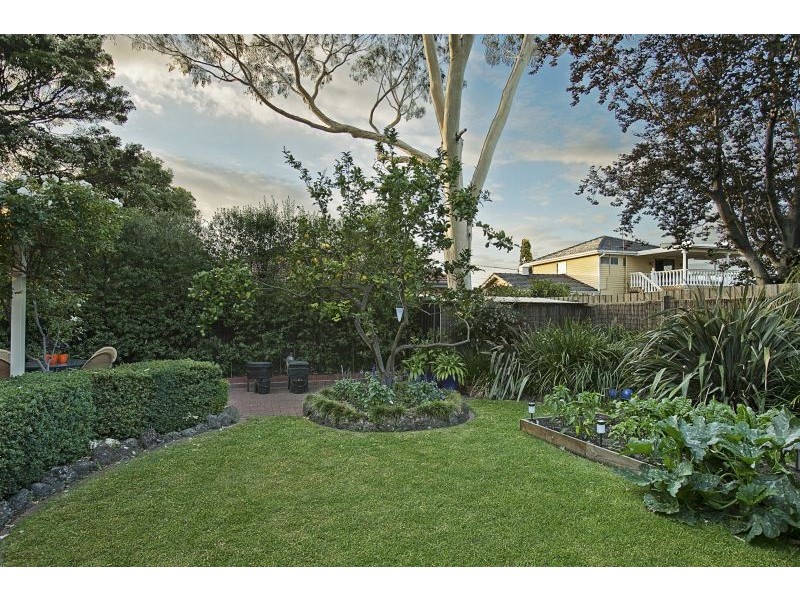 37 Ivy Street, Parkdale VIC 3195