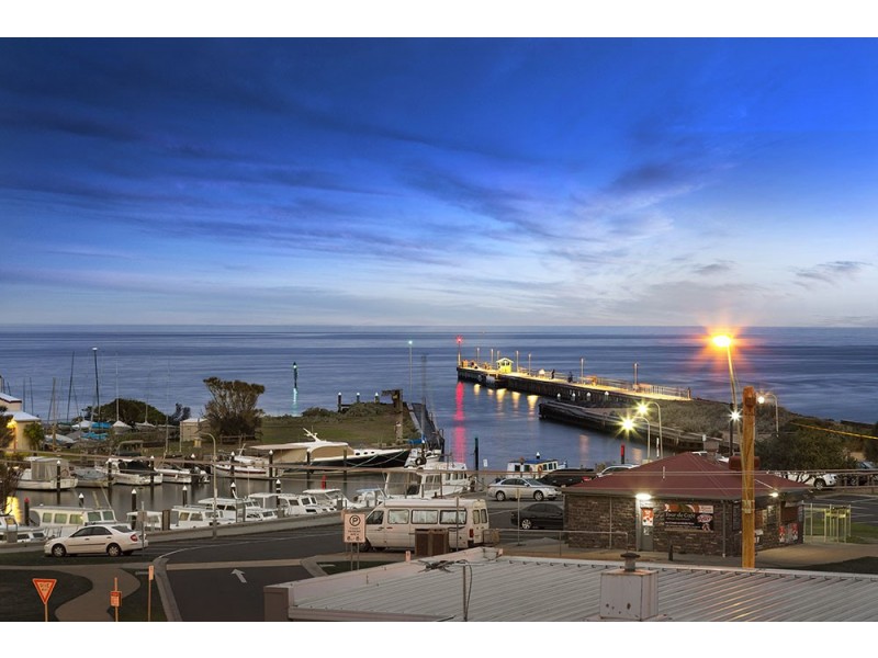 1/217 Beach Rd, Mordialloc VIC 3195