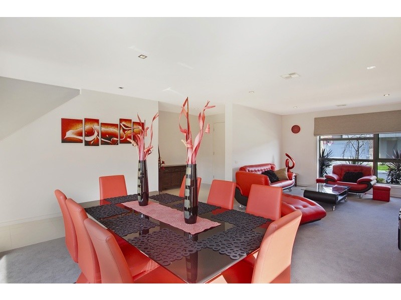 34 Dresden Drive, Waterways VIC 3195