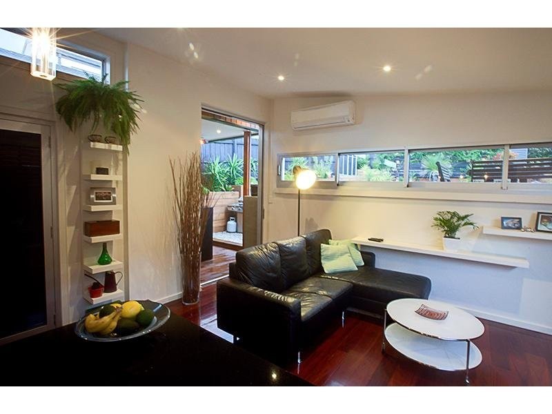 10 Little Colenso Street, Carrum VIC 3197