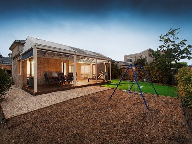 46 Island Point Avenue, Waterways VIC 3195