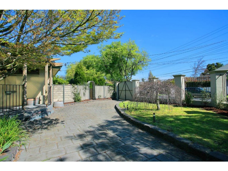 14 Francis Street, Mordialloc VIC 3195