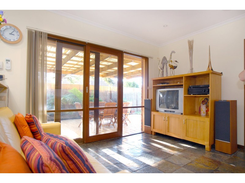 43 Emma Street, Carrum VIC 3197