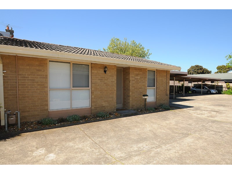 2/32 Ormond Street, Mordialloc VIC 3195