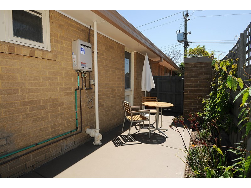 2/32 Ormond Street, Mordialloc VIC 3195