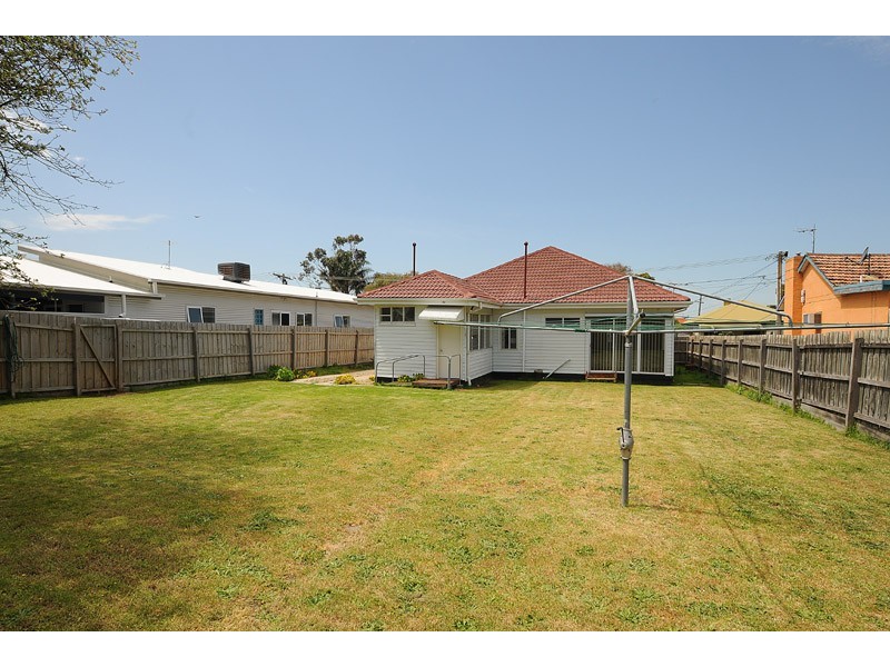 22 Steedman Street, Mordialloc VIC 3195