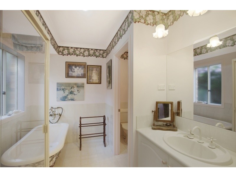 224 Moorooduc Hwy (Off the Service Rd), Mount Eliza VIC 3930