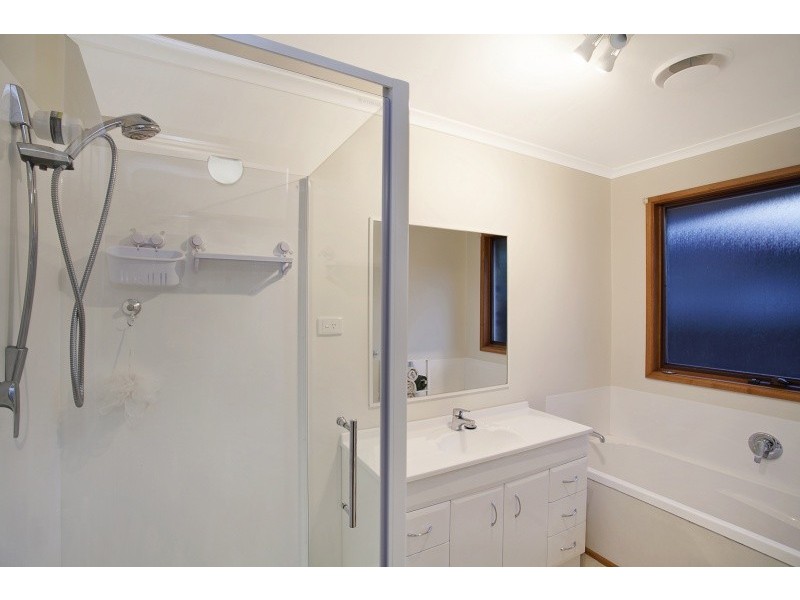 11 Gilchrist Way, Aspendale Gardens VIC 3195