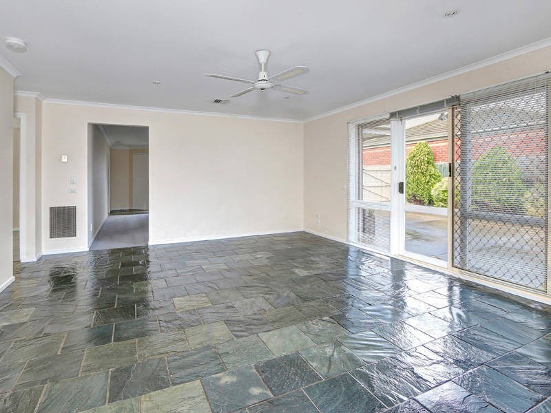 25 Bianca Drive, Aspendale Gardens VIC 3195