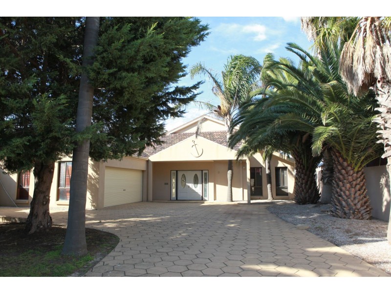 8 Palm Beach Drive, Patterson Lakes VIC 3197