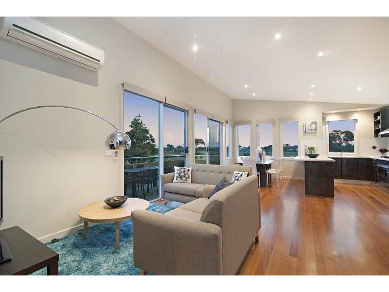 36 Hall Mark Road, Mordialloc VIC 3195