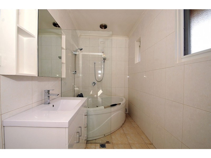 2a Attenborough Road, Aspendale VIC 3195