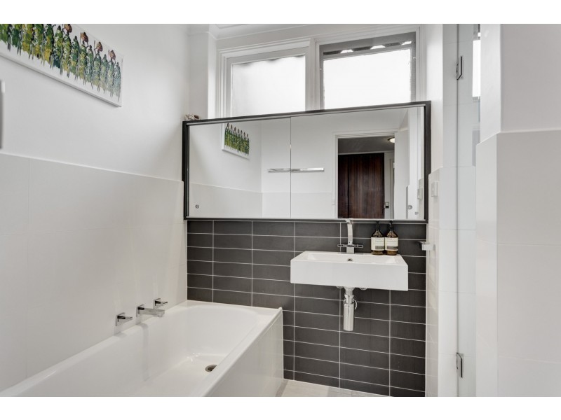 14/14 Lansell Road, Toorak VIC 3142
