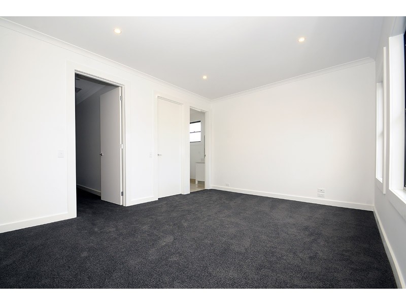 1B Albany Crescent, Aspendale VIC 3195