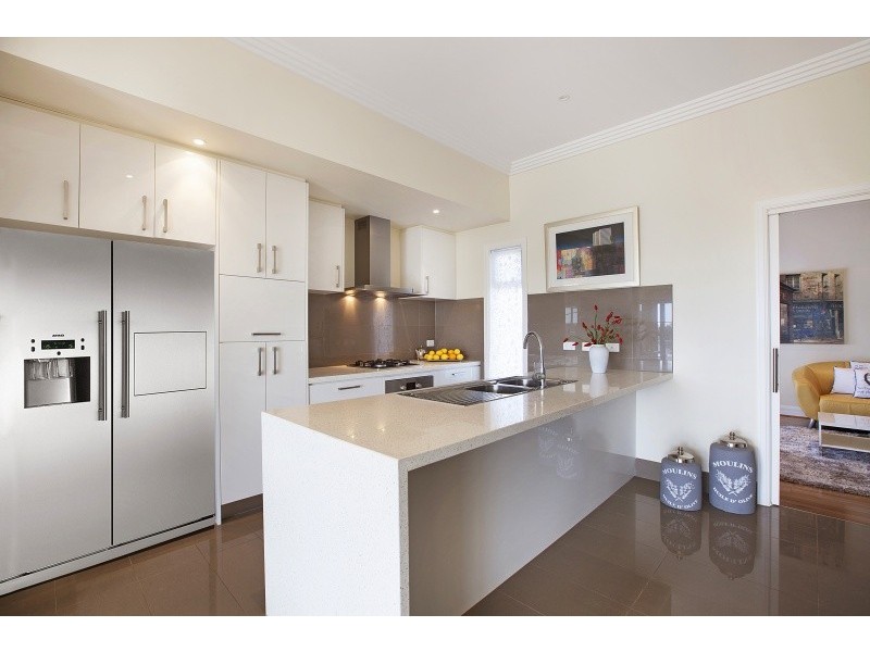 18a Maury Rd, Chelsea VIC 3196