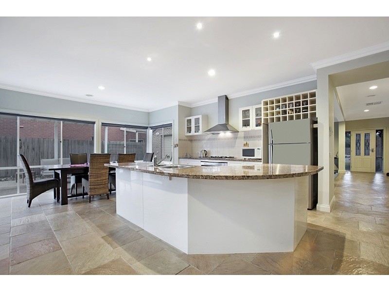 3 Bettina Crt, Cheltenham VIC 3192