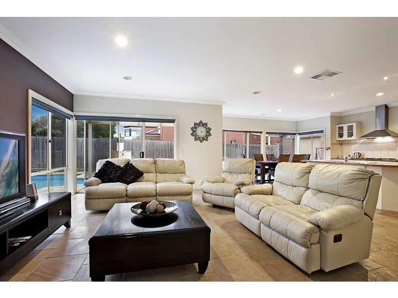 3 Bettina Crt, Cheltenham VIC 3192