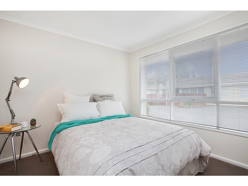 2/6 Olive Grove, Parkdale VIC 3195