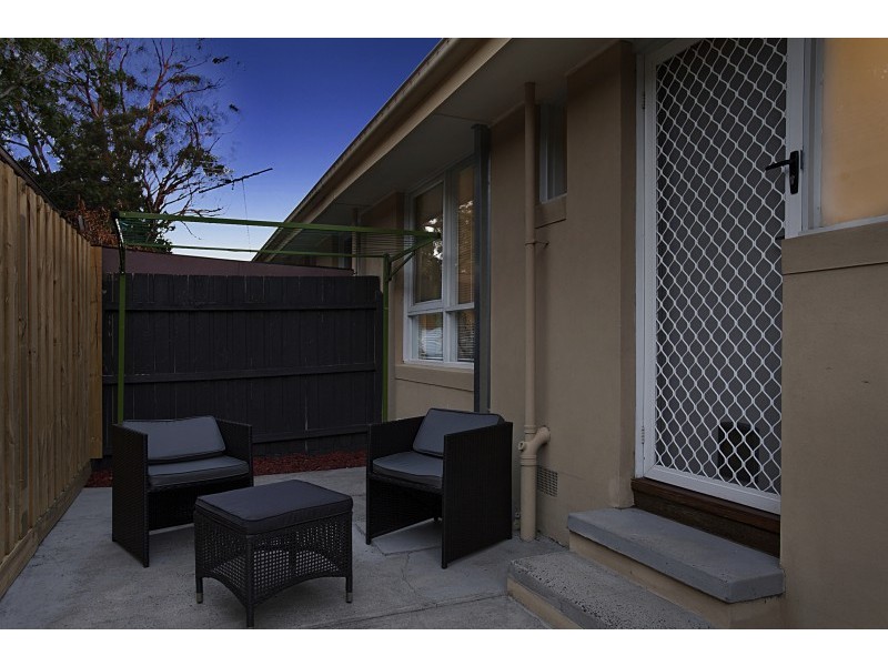2/6 Olive Grove, Parkdale VIC 3195
